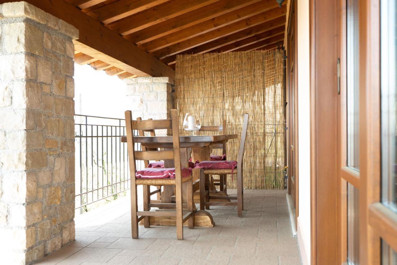 La Fiocchina - Magic Place - Apartments & Studios In Garda Lake - Countryside Farmhouse, Inside The Middle Of The Lake Salò Exteriör bild