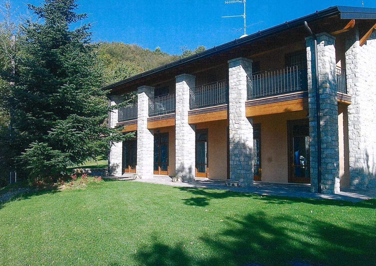 La Fiocchina - Magic Place - Apartments & Studios In Garda Lake - Countryside Farmhouse, Inside The Middle Of The Lake Salò Exteriör bild