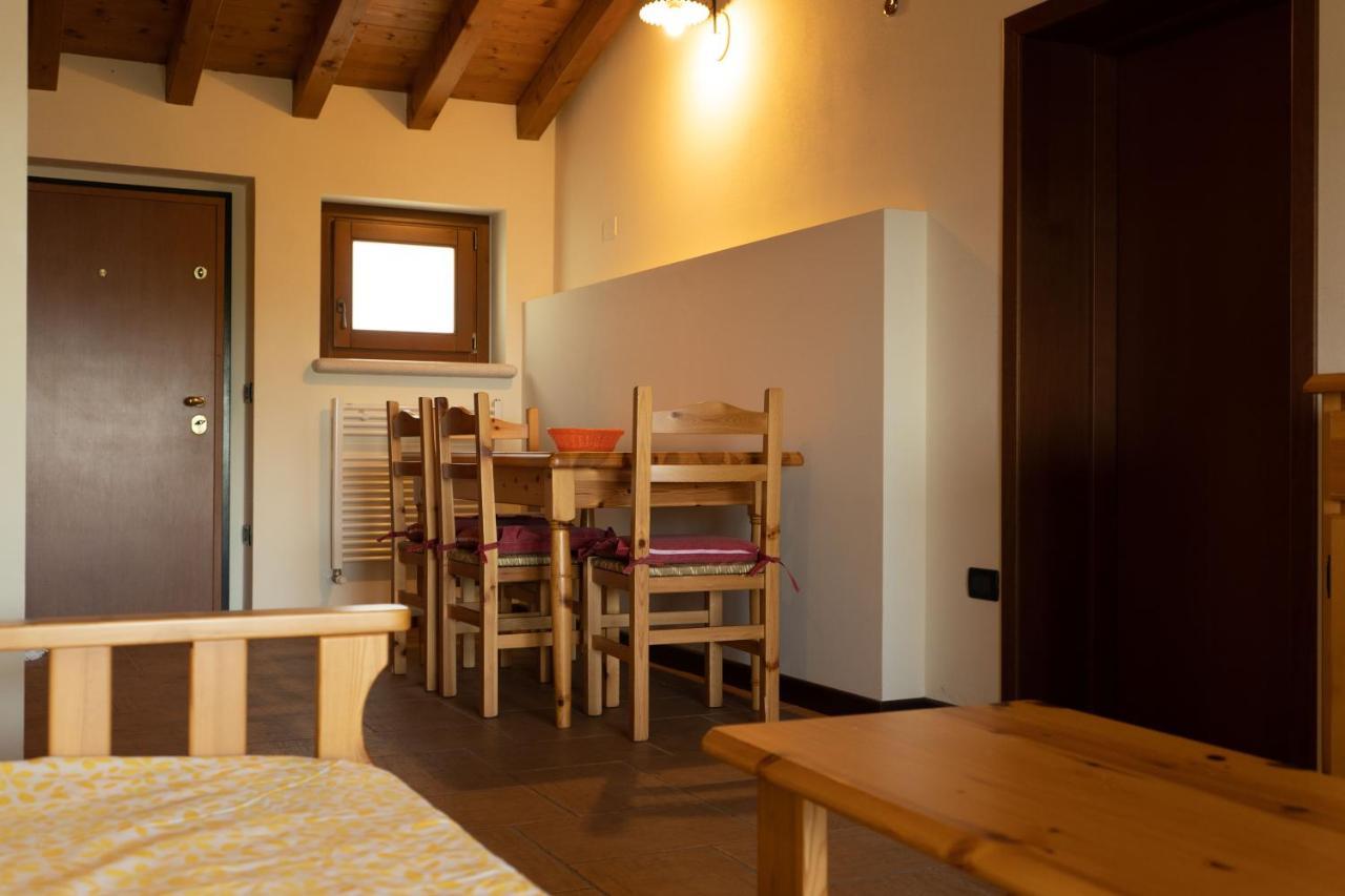 La Fiocchina - Magic Place - Apartments & Studios In Garda Lake - Countryside Farmhouse, Inside The Middle Of The Lake Salò Exteriör bild