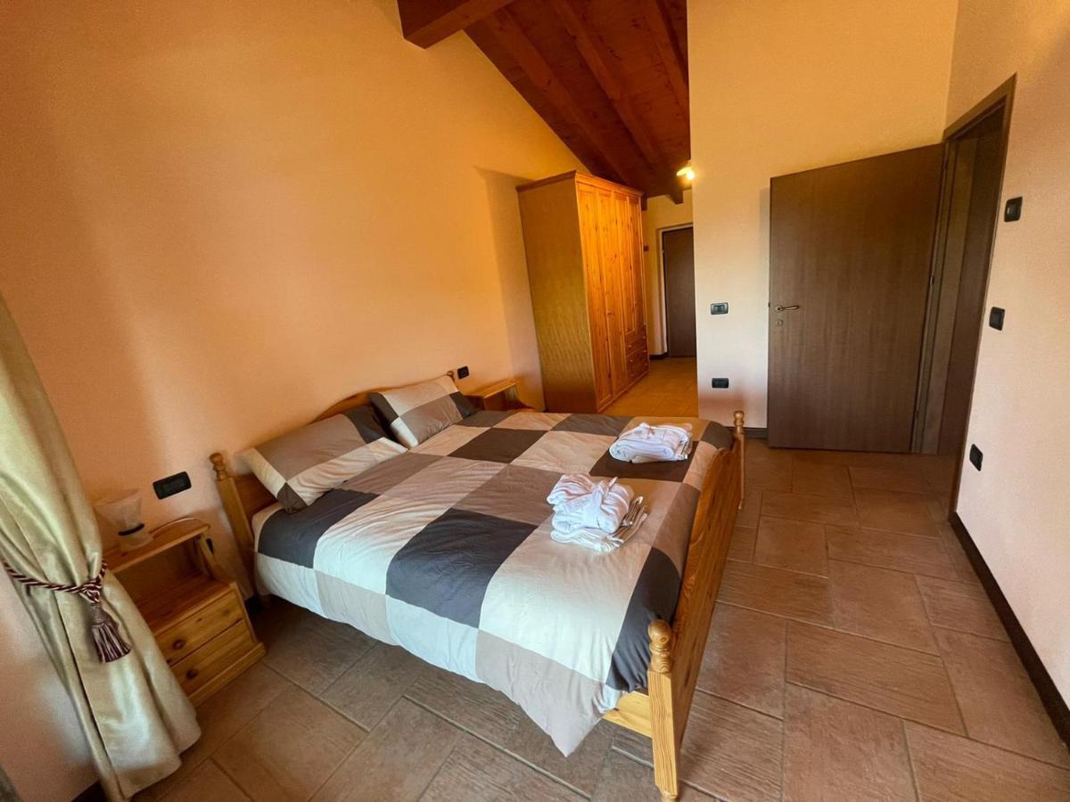 La Fiocchina - Magic Place - Apartments & Studios In Garda Lake - Countryside Farmhouse, Inside The Middle Of The Lake Salò Exteriör bild