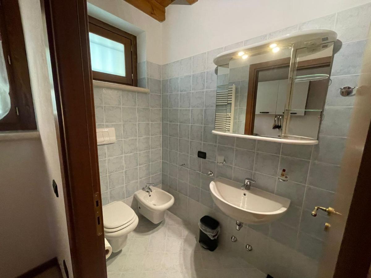 La Fiocchina - Magic Place - Apartments & Studios In Garda Lake - Countryside Farmhouse, Inside The Middle Of The Lake Salò Exteriör bild